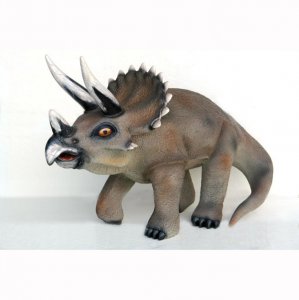 Triceratops 3ft. (Medium)