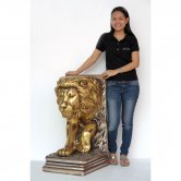 Lion Stand Lion Stand