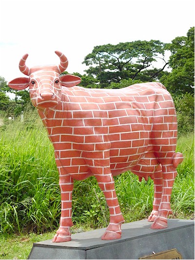 " The Brick Wall " Cow (with or without Horns) - Click Image to Close