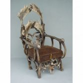 Antler Gentleman's Chair with Arms Antler Gentleman's Chair with Arms